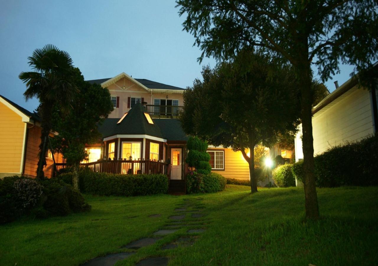 Uts Village Čedžu Exteriér fotografie